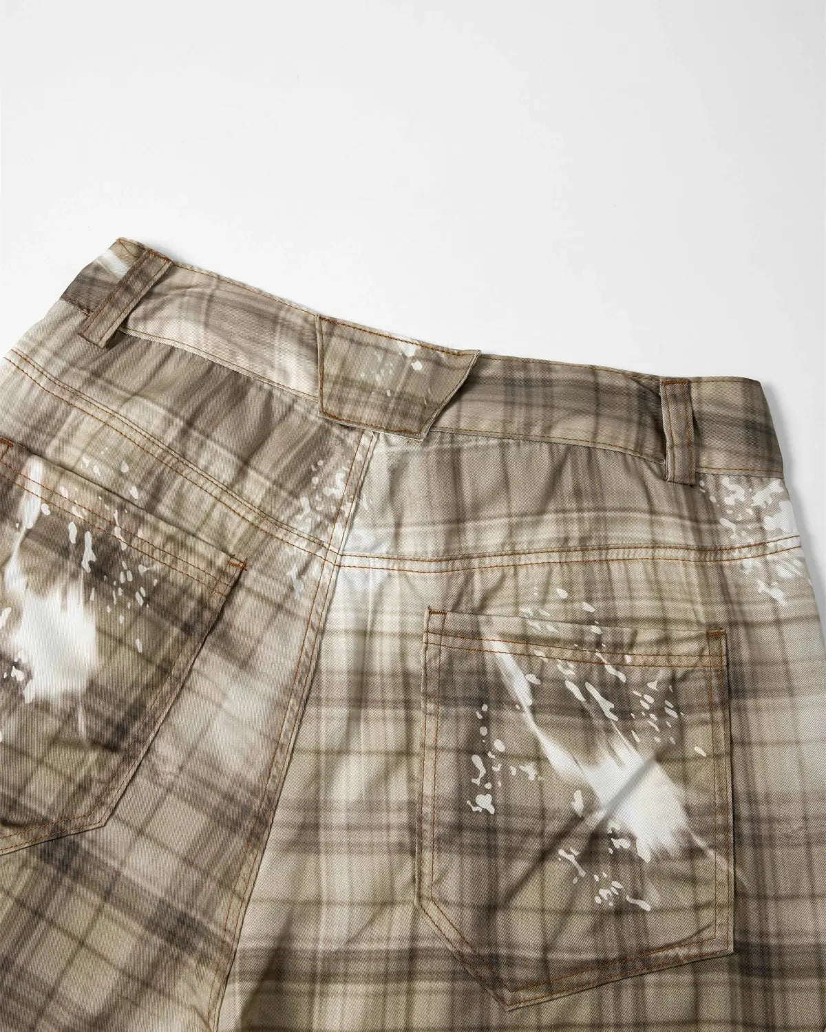 Inflation streetwear Tencel washed plaid print longline shorts, stylish casual pants with a relaxed fit and plaid pattern.
