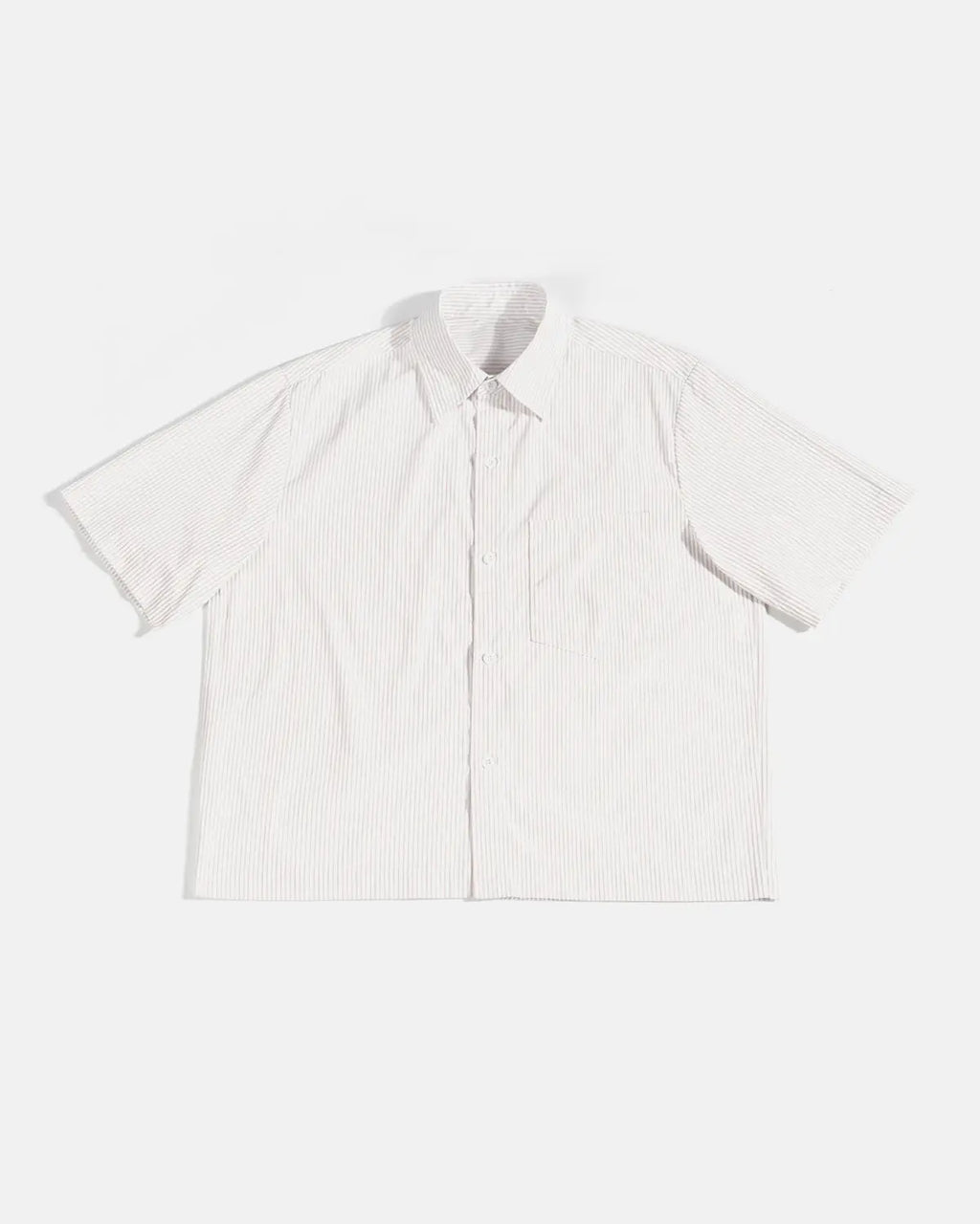 Inflation Streetwear boxy striped short-sleeve shirt with bold horizontal blue and white stripes, casual fit and modern style.