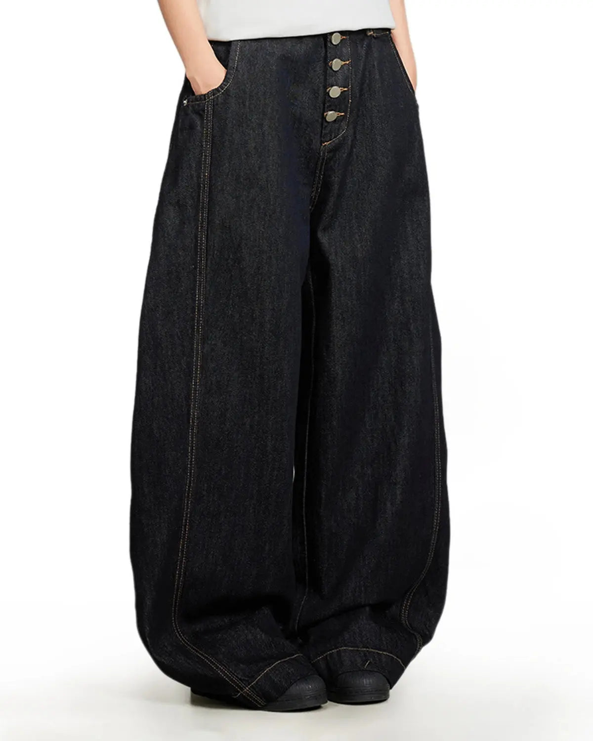 Black buttons-up barrel baggy jeans by INFLATION Streetwear, featuring a relaxed fit and casual denim style.