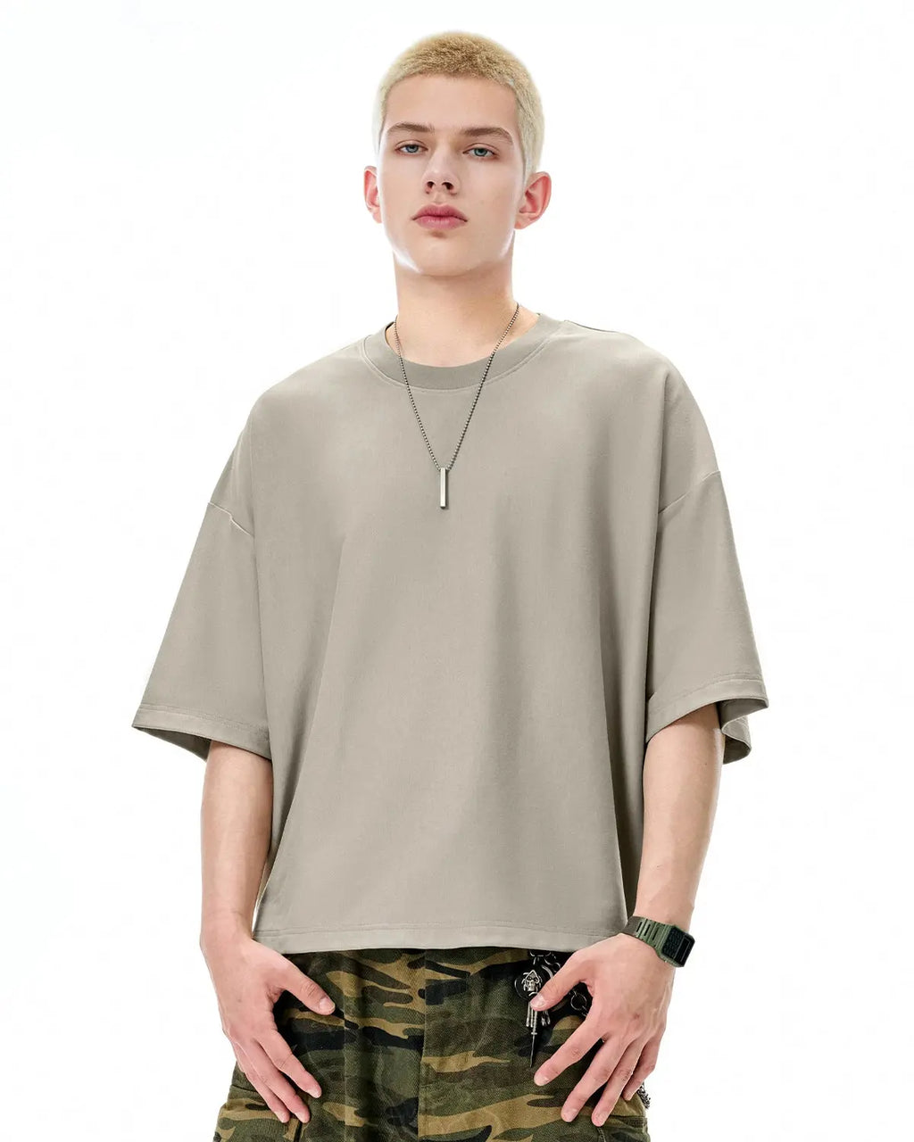 Blank oversized boxy T-shirt from Inflation Streetwear, featuring a relaxed fit and minimalist design in neutral fabric.