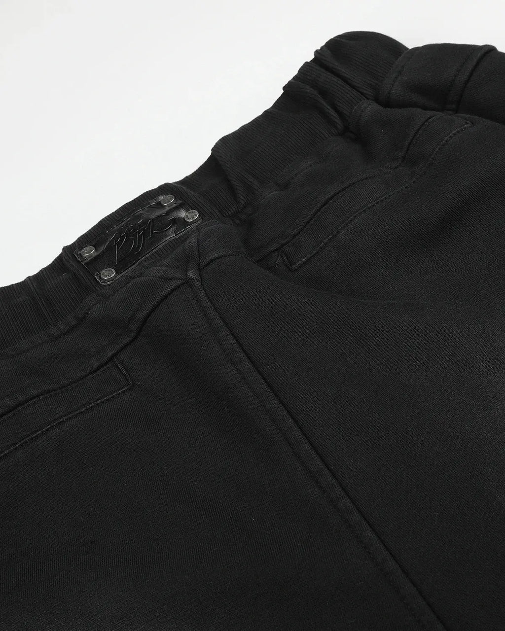 Inflation Monkey Washed Sweat Shorts, casual streetwear pants in soft washed fabric with a relaxed fit and monkey graphic design.