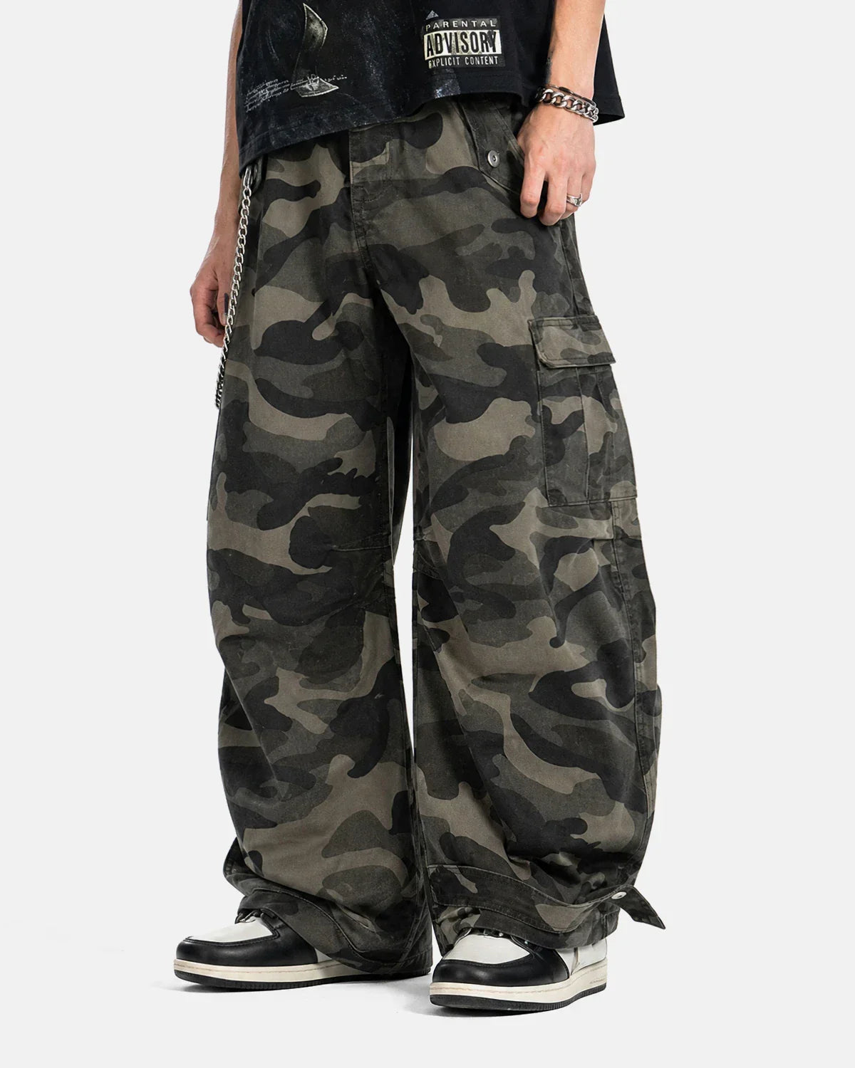Inflation Multi-pockets Camo Barrel Cargo Pants with side and front pockets, showing durable fabric and stylish streetwear design.