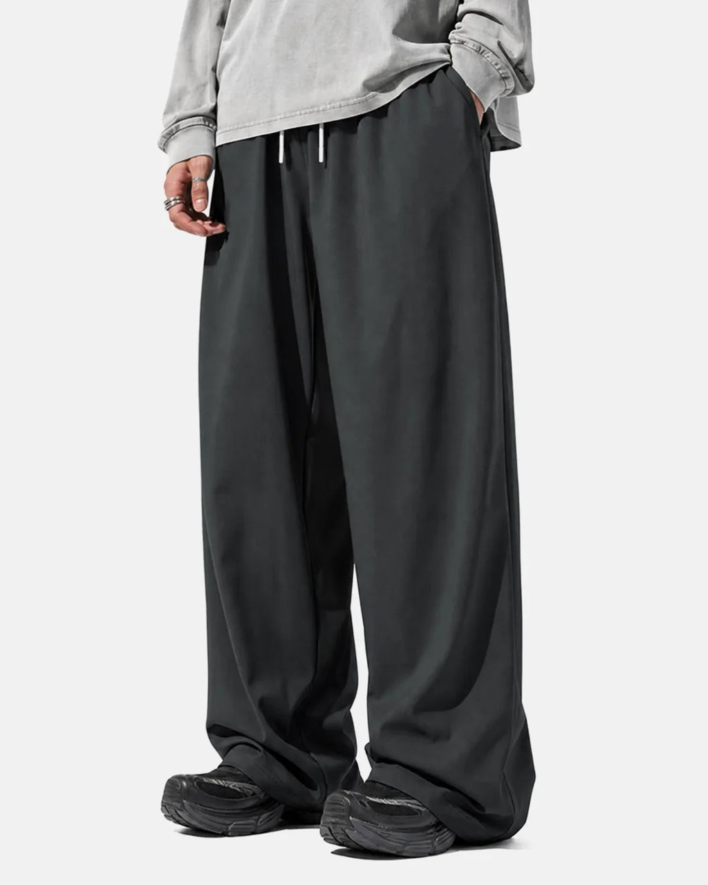 Inflation AirFlow Cooling Wide-Leg Pants featuring breathable fabric, relaxed fit, and modern style for comfortable everyday wear.