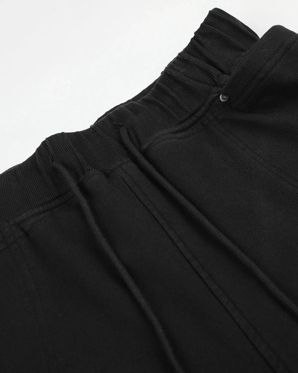 Inflation Monkey Washed Sweat Shorts, casual pants with washed fabric and relaxed fit, suitable for streetwear style.