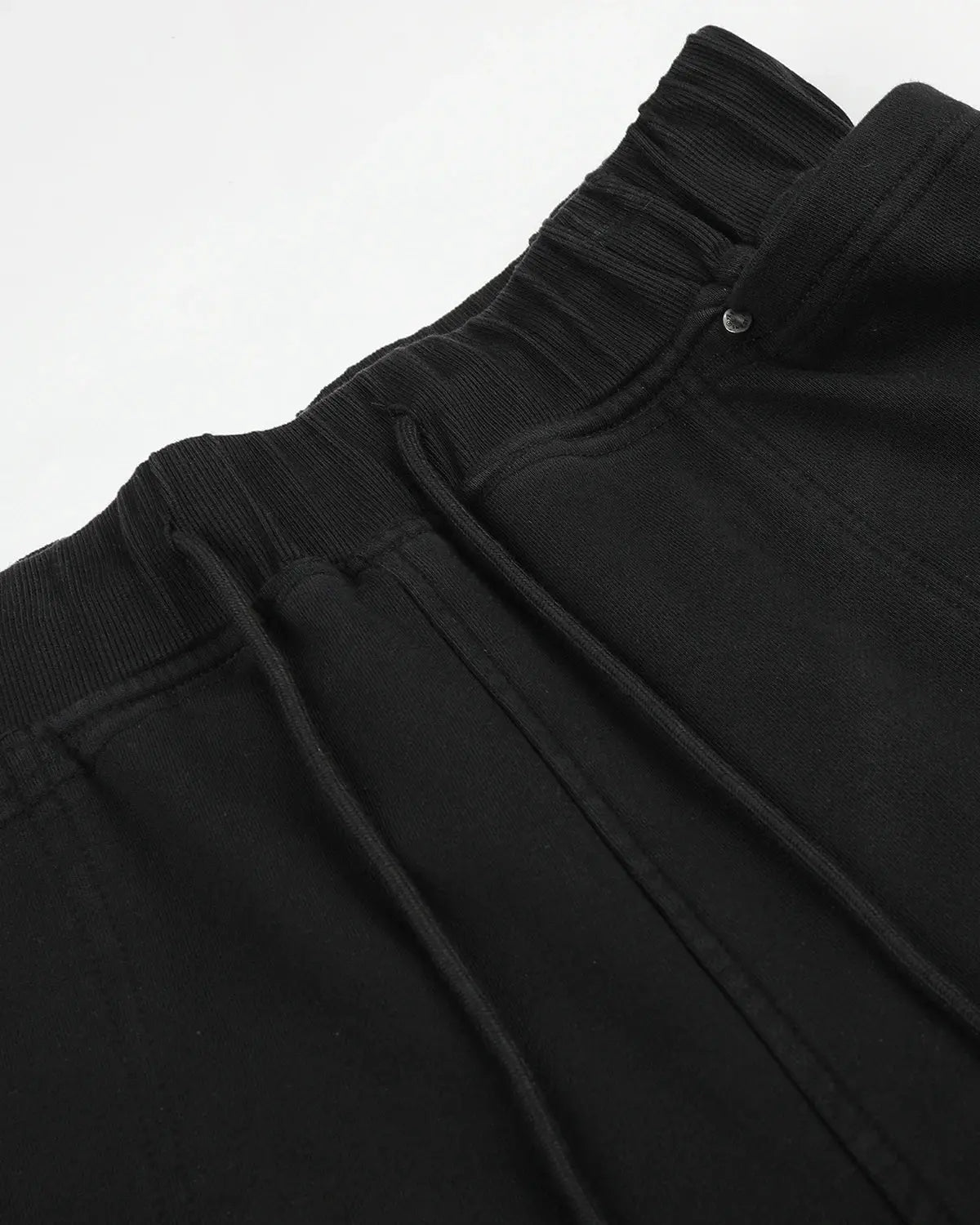 Inflation Monkey Washed Sweat Shorts, casual pants with washed fabric and relaxed fit, suitable for streetwear style.