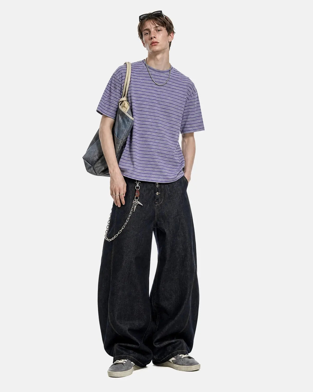 Inflation Streetwear retro striped boxy T-shirt, casual shirt with bold horizontal stripes and a relaxed fit, styled for everyday wear.