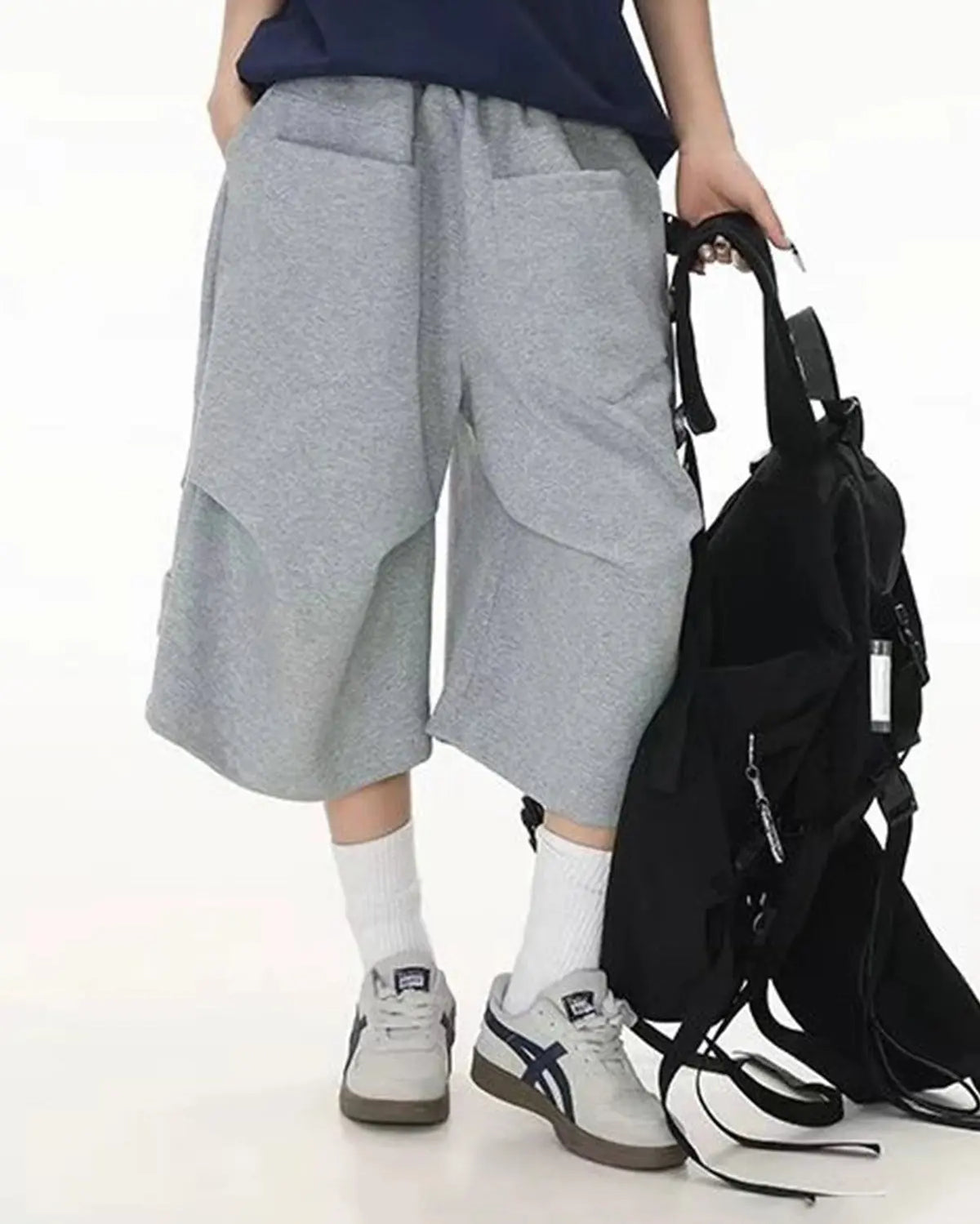 Inflation Streetwear baggy sweat shorts, casual pants with a relaxed fit, made from soft, comfortable fabric.
