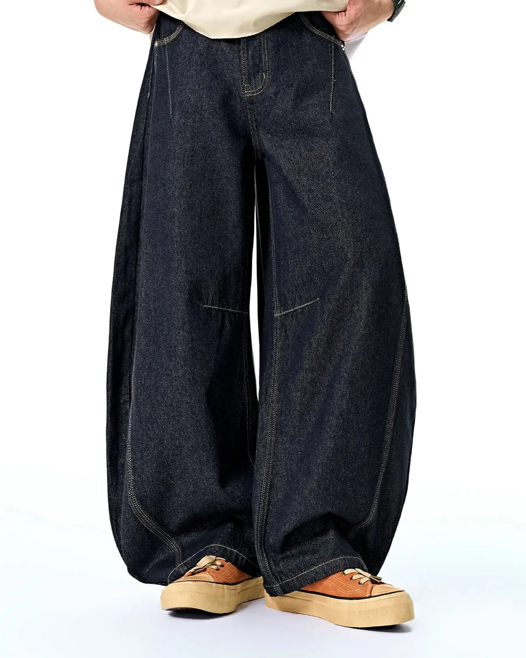 INFLATION Raw Color Barrel Baggy Jeans, casual pants with a relaxed fit and raw hem details, made by INFLATION.