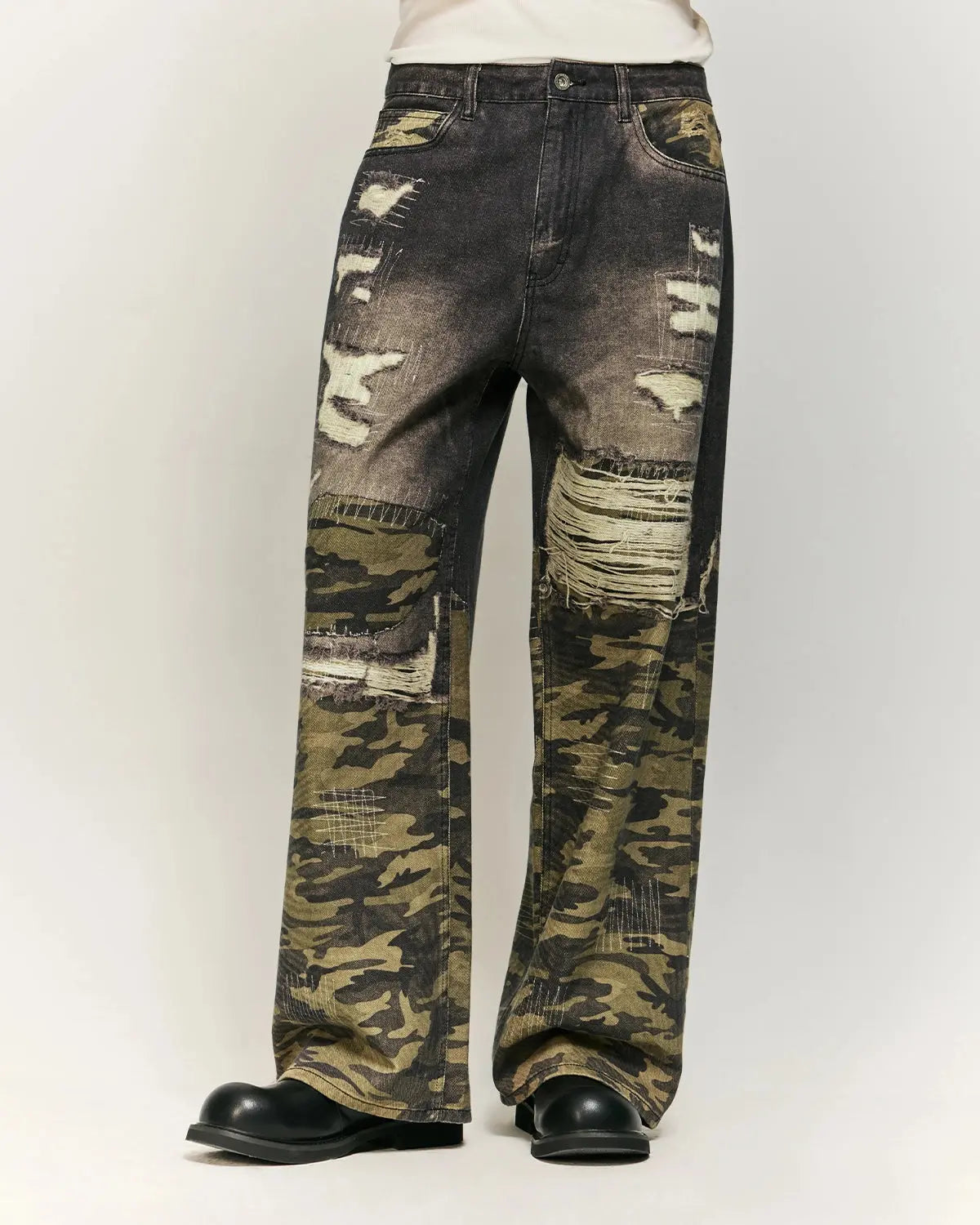 Inflation Camo Digital Printing Baggy Jeans with relaxed fit and digital camo design, streetwear style, front and back view