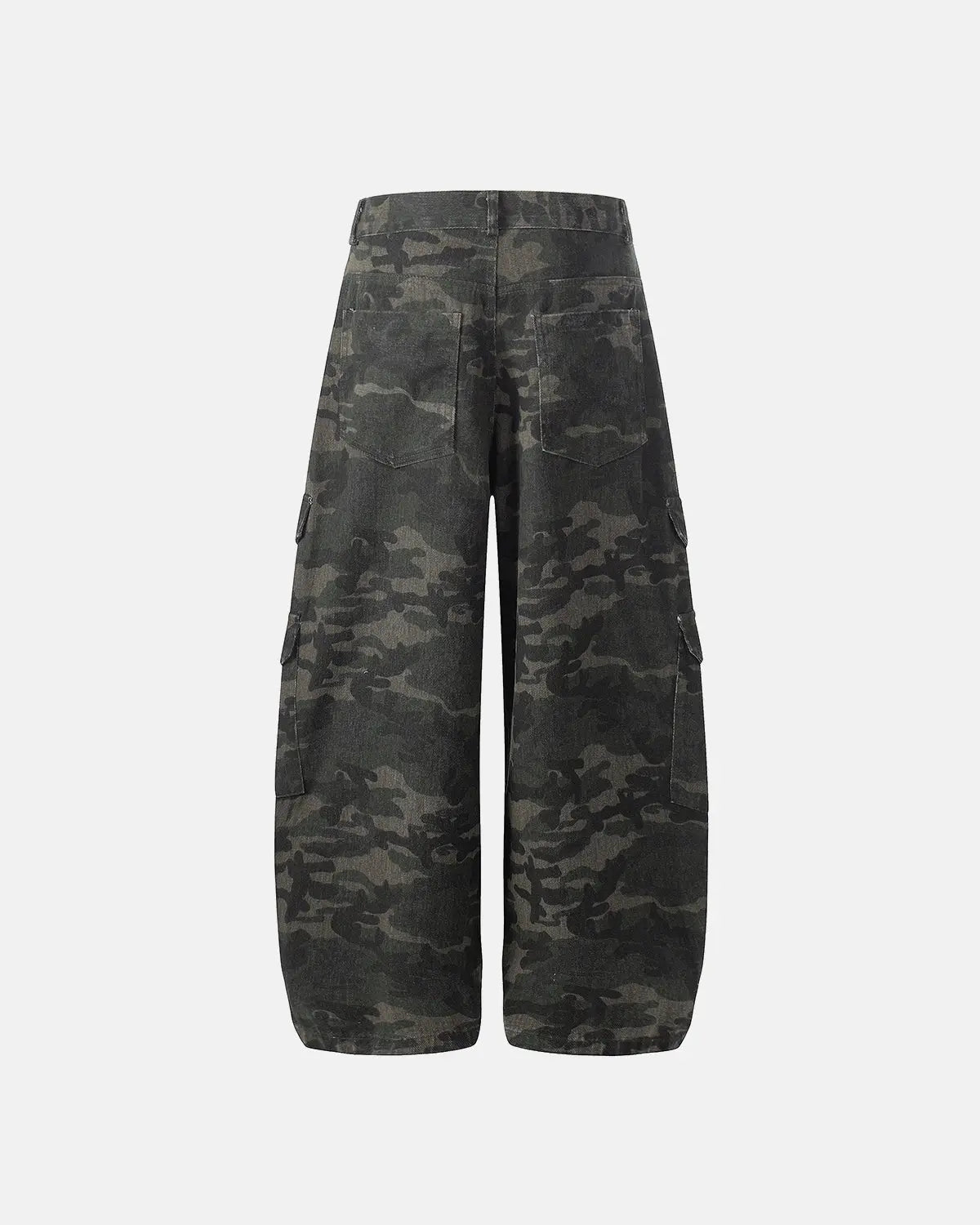 Inflation Streetwear camo cargo pants with multiple pockets, featuring a trendy camouflage pattern and relaxed fit.